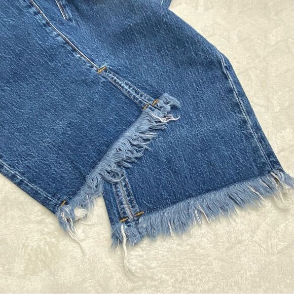 GOOD AMERICAN BOOD BOY FRAYED HEM BOYFRIEND JEANS - Picture 6 of 9